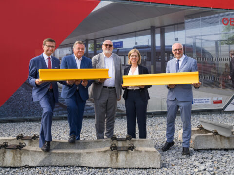 Gruppenfoto zum Spatenstich Linz Marchtrenk